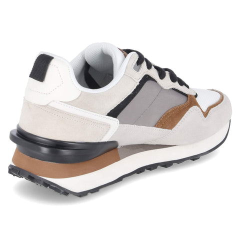 Low-Top Sneaker