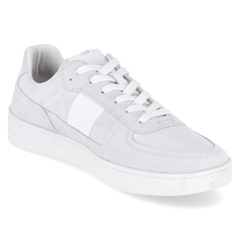 Low-Top Sneaker