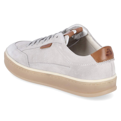 Low-Top Sneaker