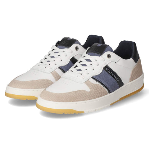 Low-Top Sneaker