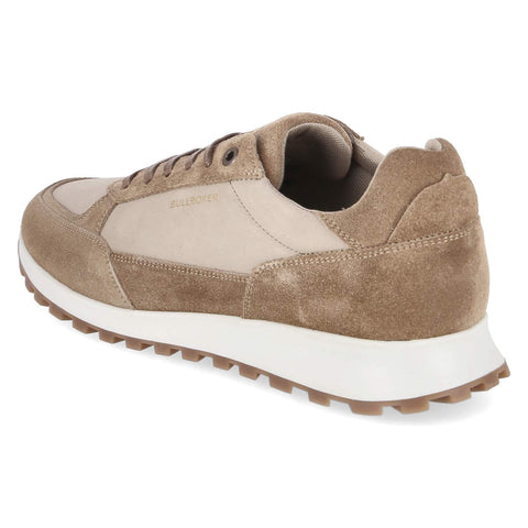 Low-Top Sneaker
