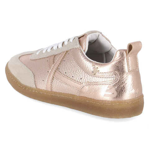 Low-Top Sneaker