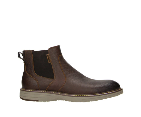 Upgrade your look with the 7TS0011301 3500 Dark Brown Chelsea Boot.

Crafted from rich dark brown leather with matching elastic side panels, this Chelsea boot blends classic design with modern versatility, perfect for any occasion.