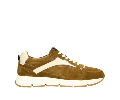 The 7YY0740102 3333 Cognac-Cognac Leather Men's Sneaker &nbsp;offers a sleek, modern look with its rich cognac leather design. This versatile sneaker is perfect for adding a touch of style to any casual outfit, whether you're out for a day of adventure or meeting friends.