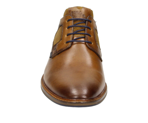 The Bullboxer 7YY0850301 3300 Cognac Leather Combi Men's Shoe blends classic sophistication with a contemporary edge. Featuring a rich cognac leather upper with a stylish combi finish, this shoe offers a warm and refined look that easily transitions from business to casual wear.