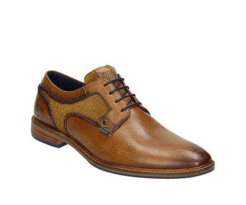 The Bullboxer 7YY0850301 3300 Cognac Leather Combi Men's Shoe blends classic sophistication with a contemporary edge. Featuring a rich cognac leather upper with a stylish combi finish, this shoe offers a warm and refined look that easily transitions from business to casual wear.