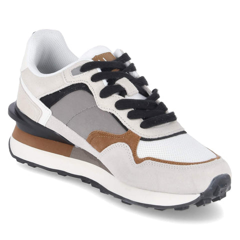 Low-Top Sneaker
