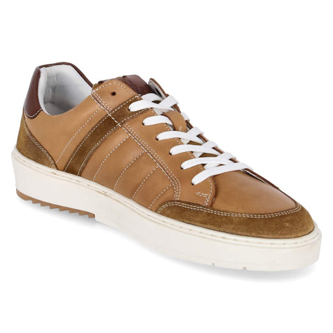 Low-Top Sneaker