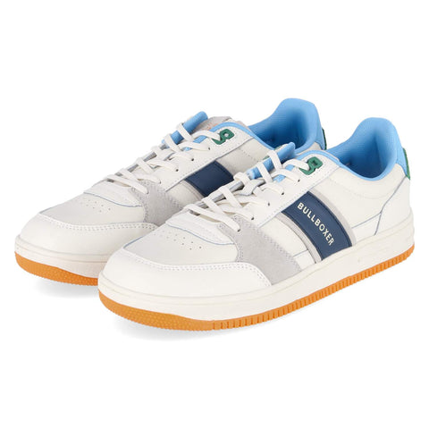 Low-Top Sneaker