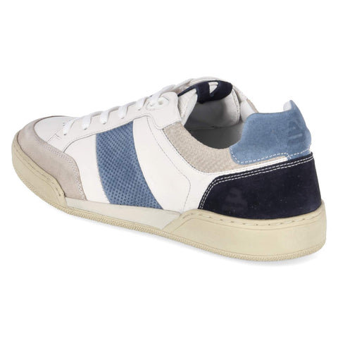Low-Top Sneaker