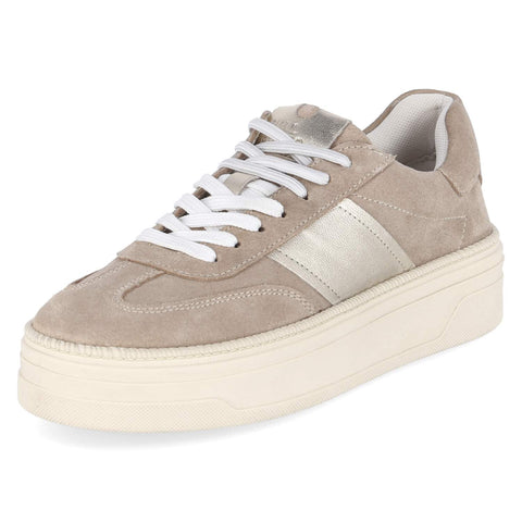 Platform sneaker