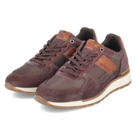 Low-Top Sneaker