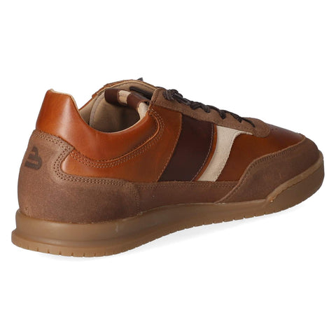 Low-Top Sneaker