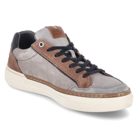 Low-Top Sneaker