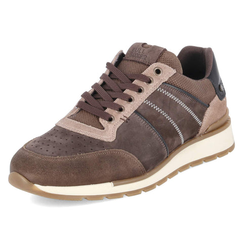 Low-Top Sneaker