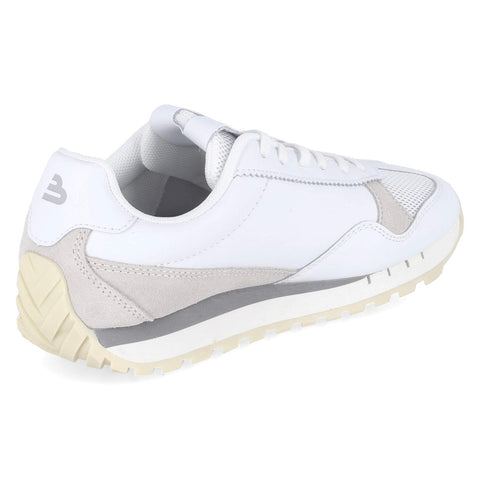 Low-Top Sneaker