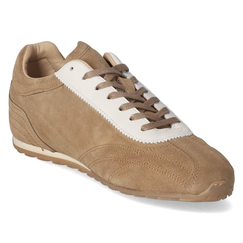 Low-Top Sneaker