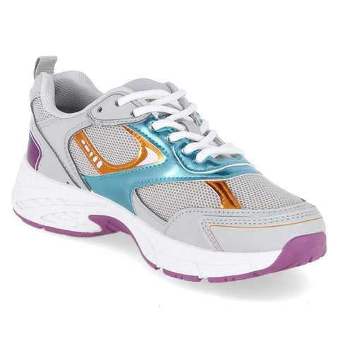 Low-Top Sneaker