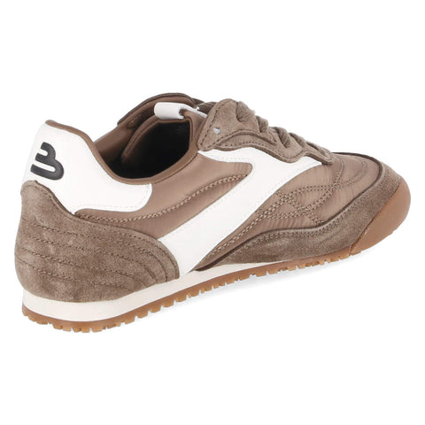 Low-Top Sneaker
