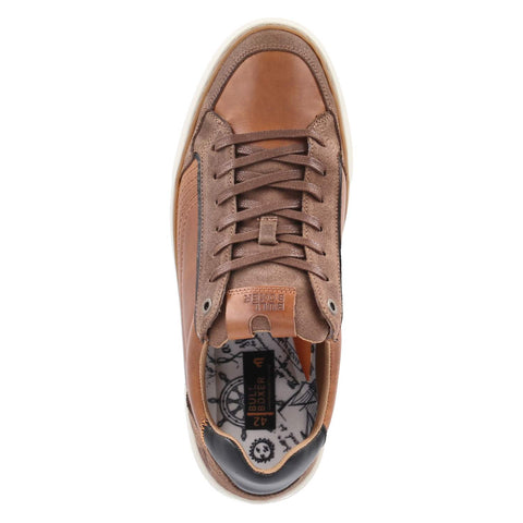 Low-Top Sneaker
