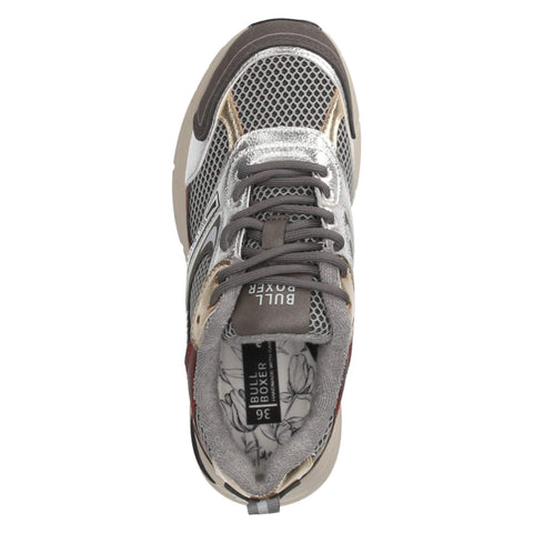 Low-Top Sneaker