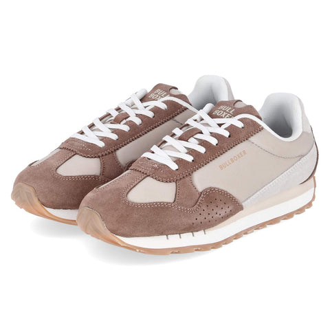 Low-Top Sneaker