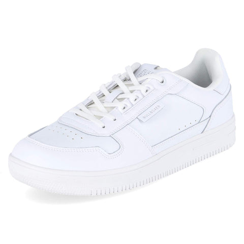 Low-Top Sneaker