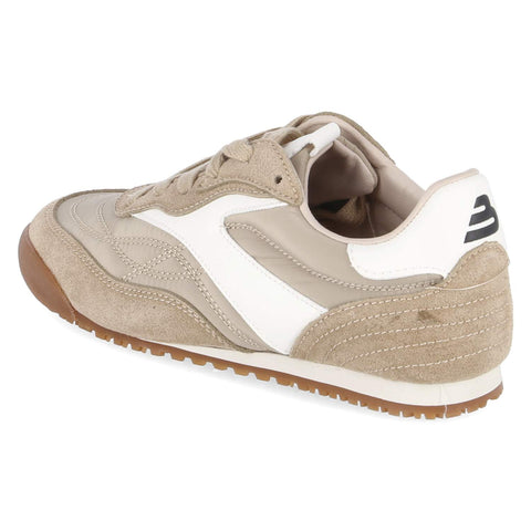 Low-Top Sneaker
