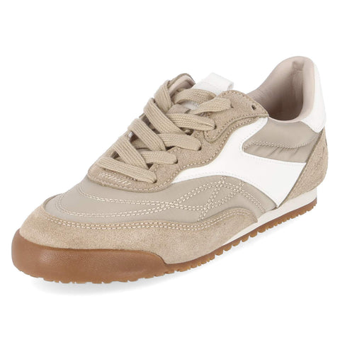 Low-Top Sneaker