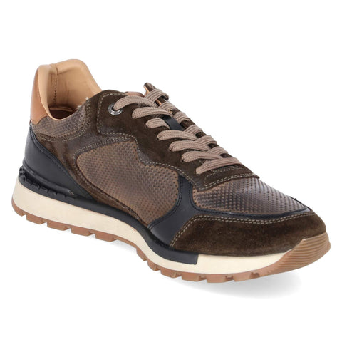 Low-Top Sneaker