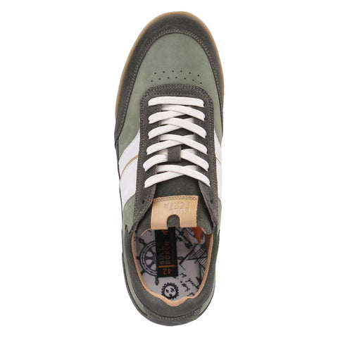 Low-Top Sneaker