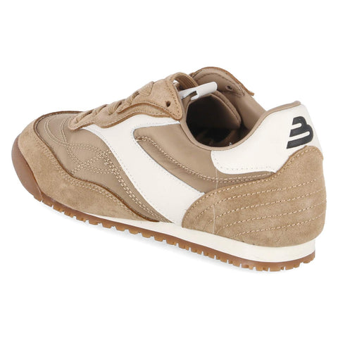 Low-Top Sneaker