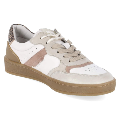 Low-Top Sneaker