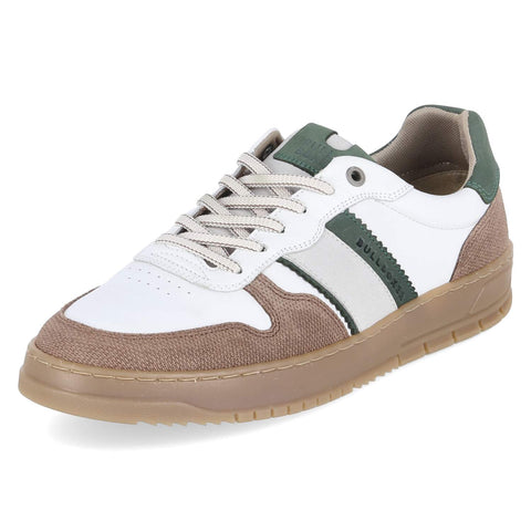 Low-Top Sneaker