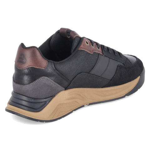 Low-Top Sneaker