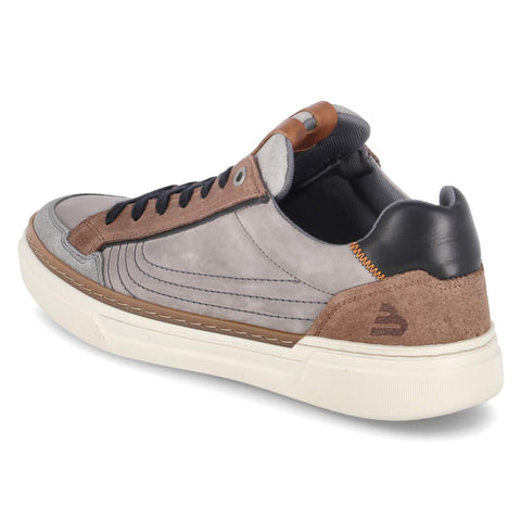 Low-Top Sneaker