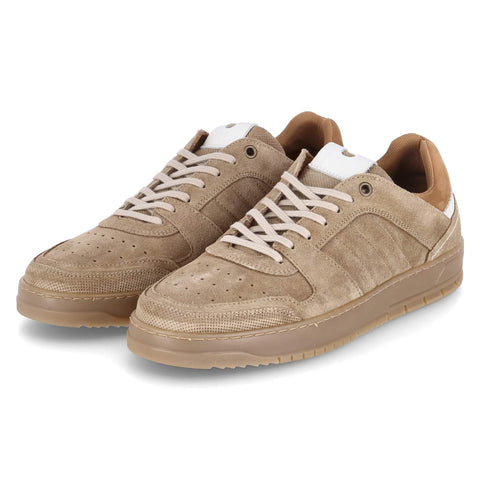 Low-Top Sneaker