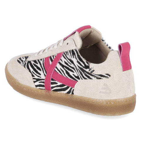 Low-Top Sneaker