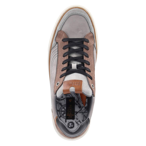 Low-Top Sneaker