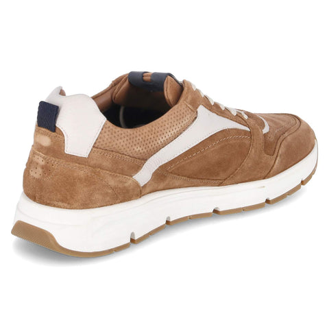 Low-Top Sneaker