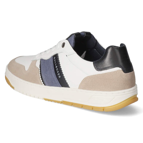 Low-Top Sneaker