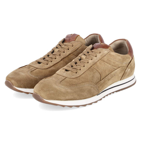 Low-Top Sneaker
