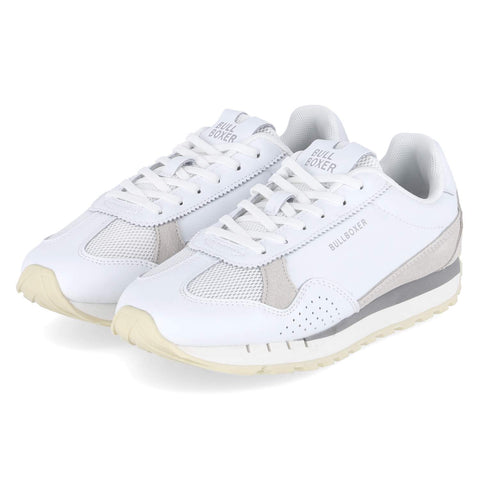 Low-Top Sneaker