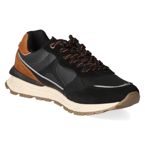 Low-Top Sneaker