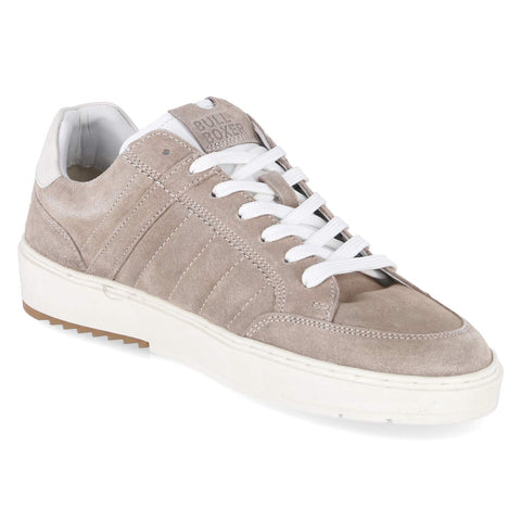 Low-Top Sneaker