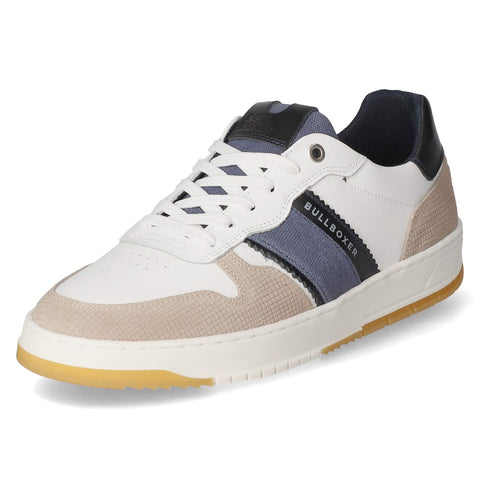 Low-Top Sneaker