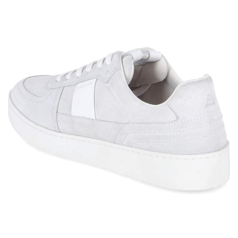 Low-Top Sneaker