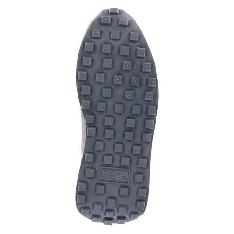 Low-Top Sneaker