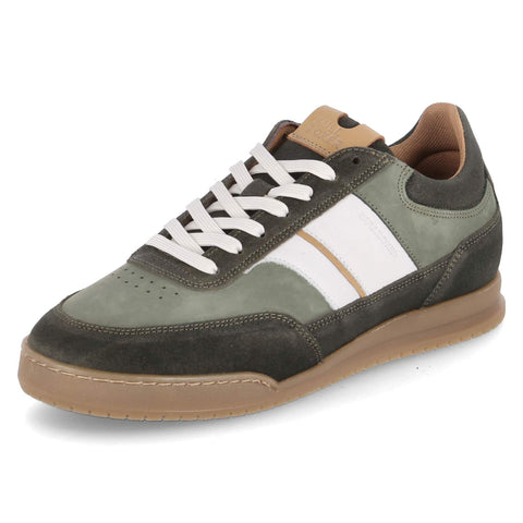 Low-Top Sneaker