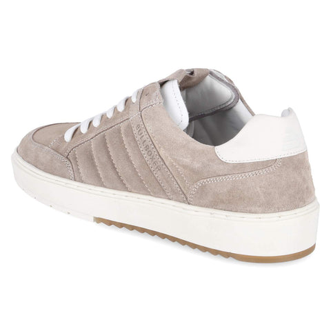 Low-Top Sneaker